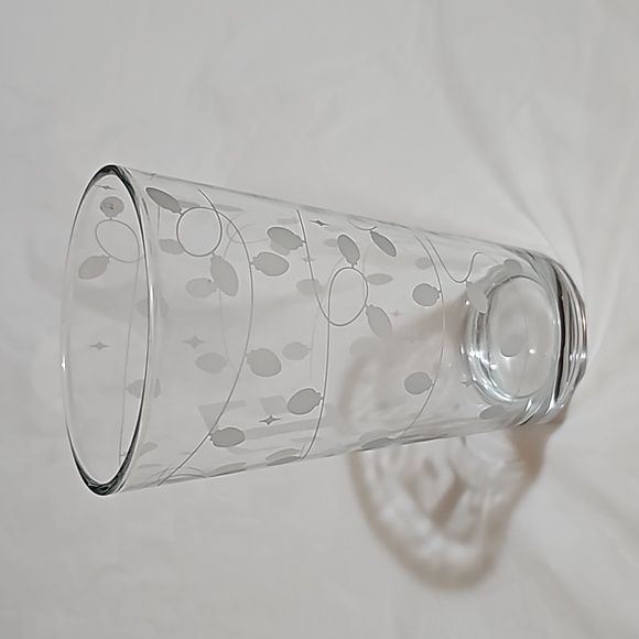 T-Mobile Tuesdays Holiday Glass New in Box - Picture 5 of 14